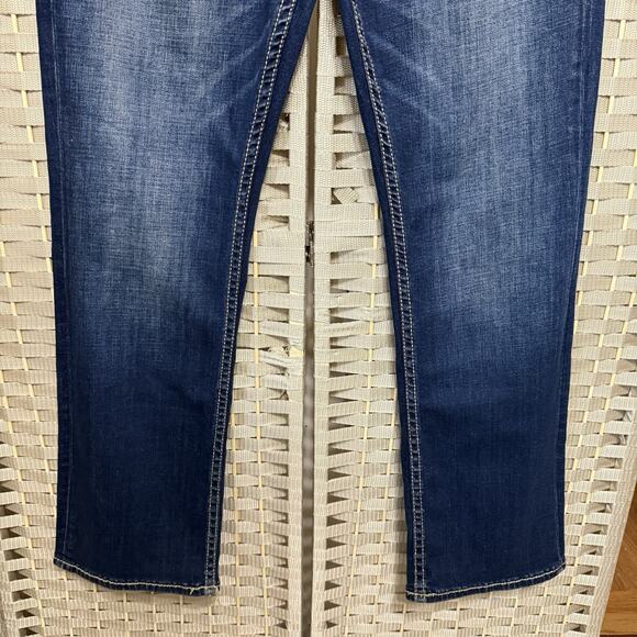 BKE AIDEN Bootcut Jeans Men’s 33x30 Medium Blue Stretch Denim Mid-Rise Buckle - Picture 4 of 10